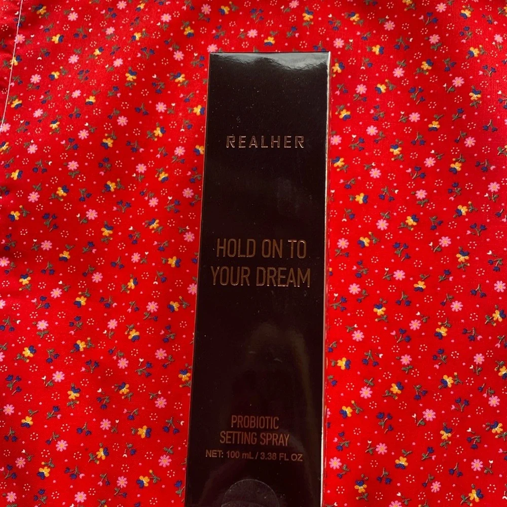Realher Hold on to your dream setting spray